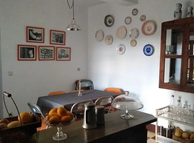 Donatila Villasbuenas de Gata